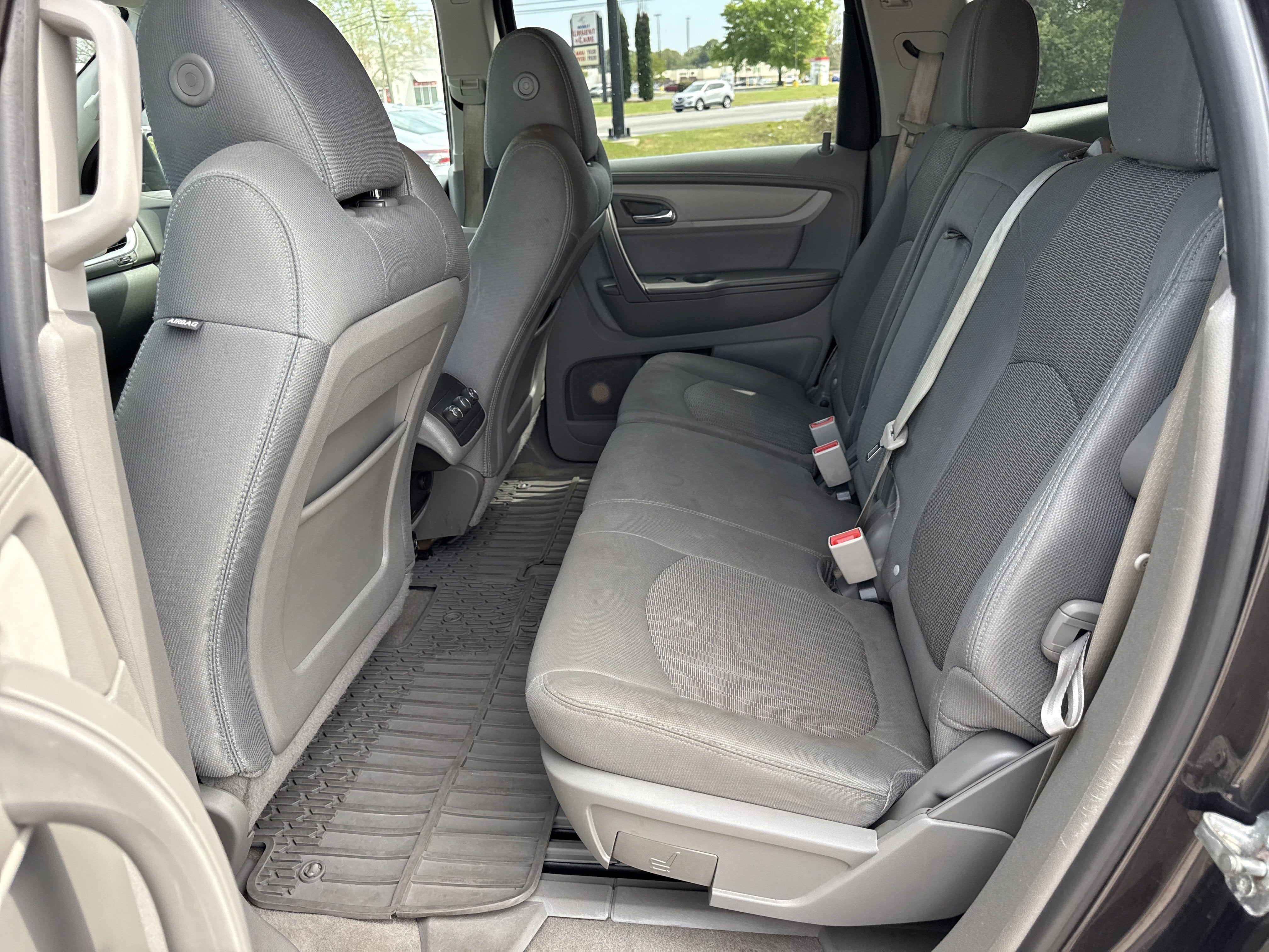 2017 Chevrolet Traverse LS