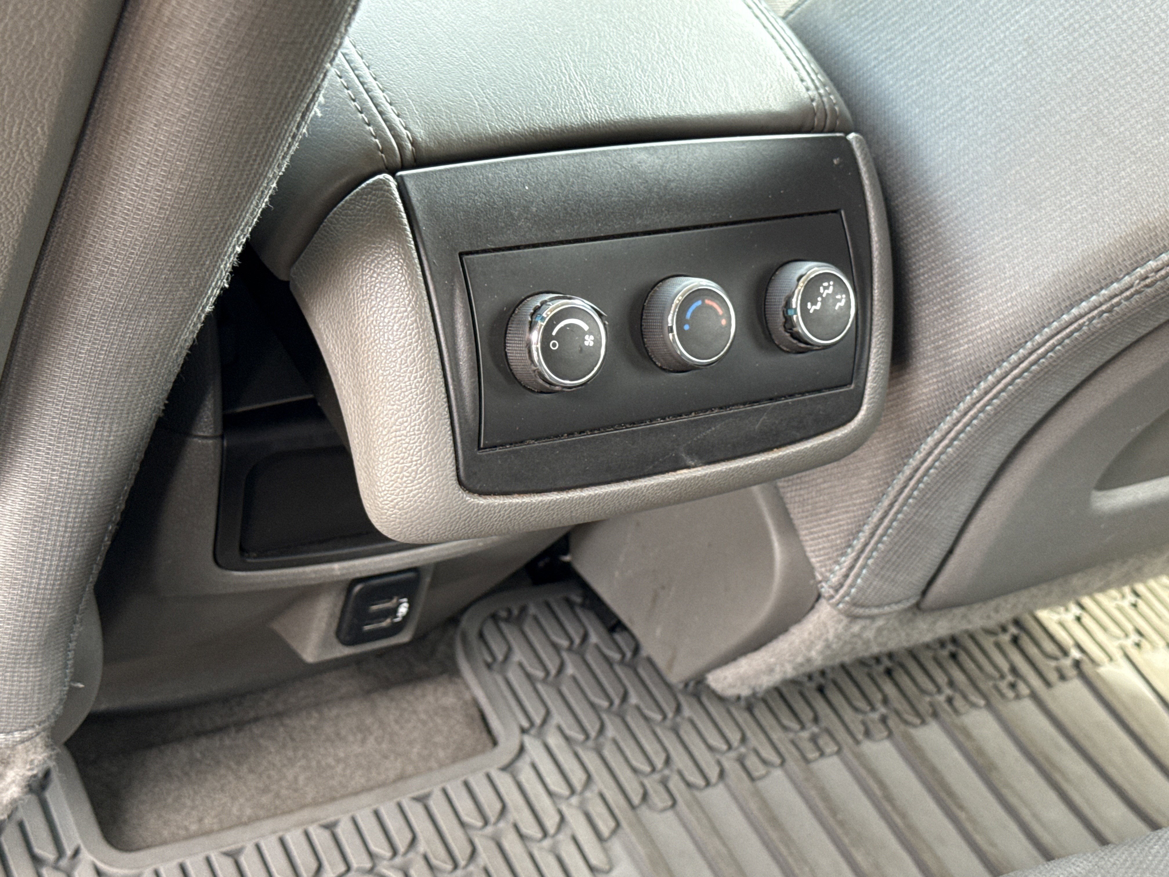 2017 Chevrolet Traverse LS