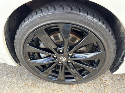 2021 Nissan Maxima SR