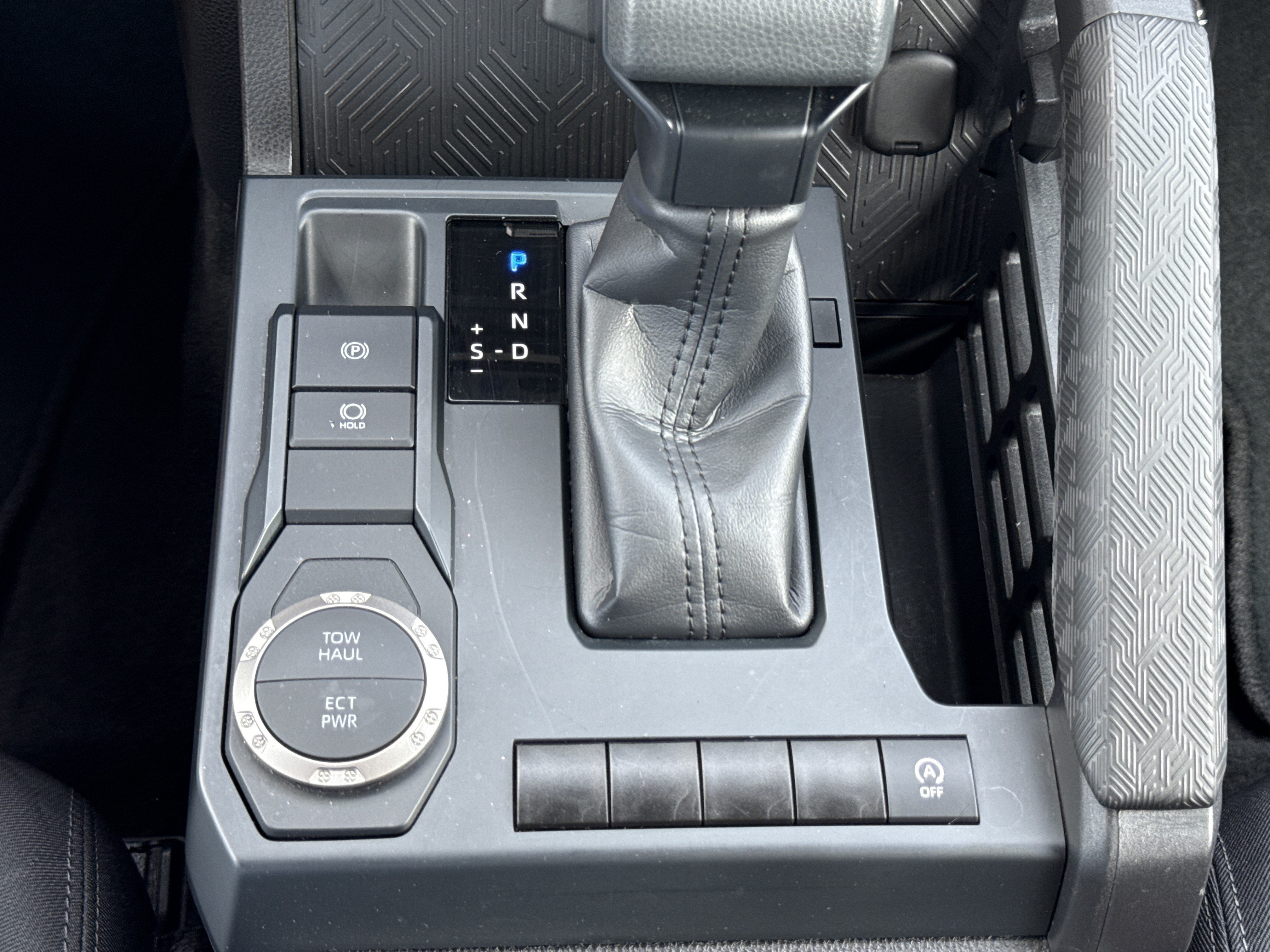 2025 Toyota Tacoma 2WD SR5