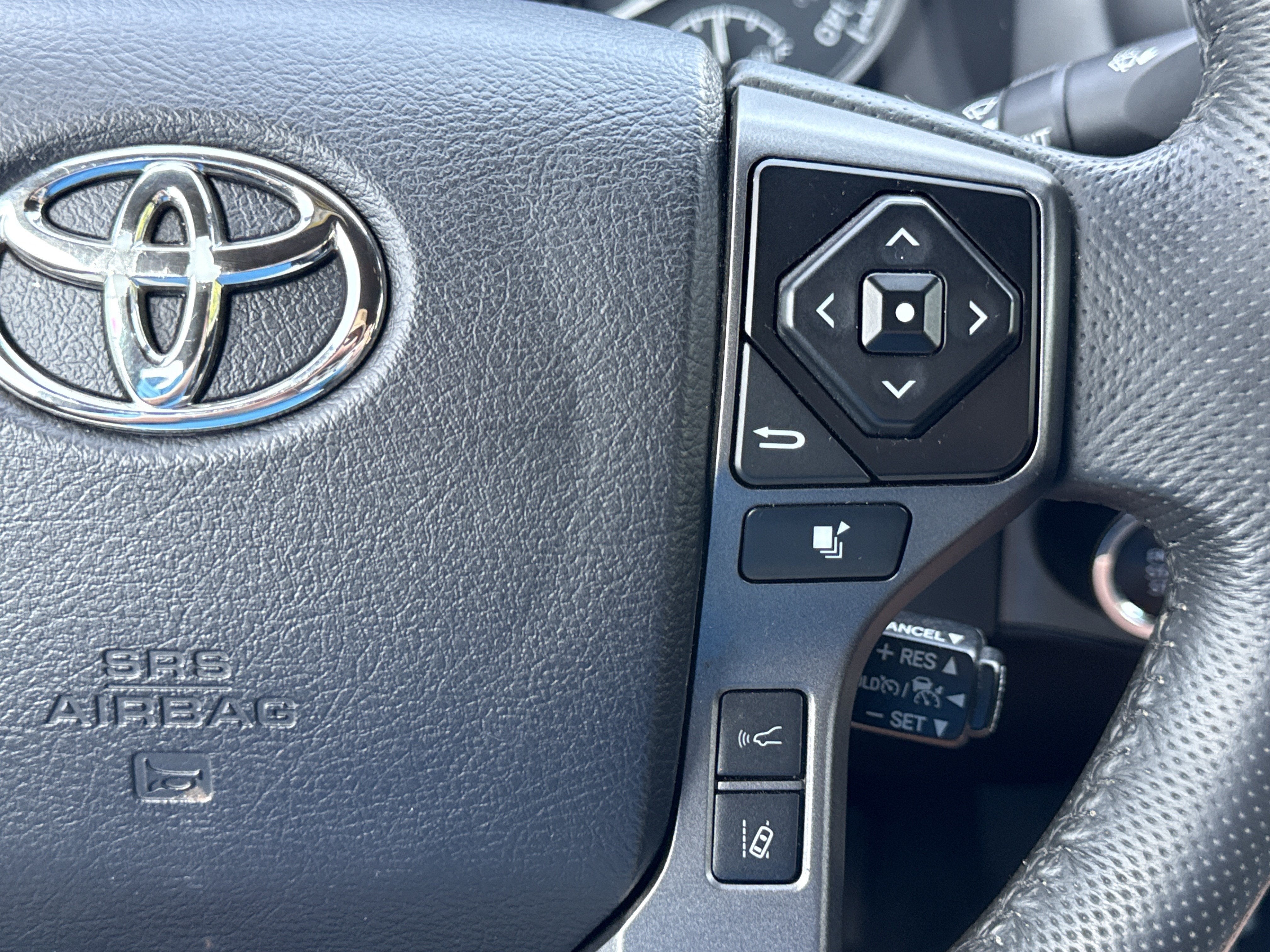 2022 Toyota Tacoma 4WD TRD Off Road