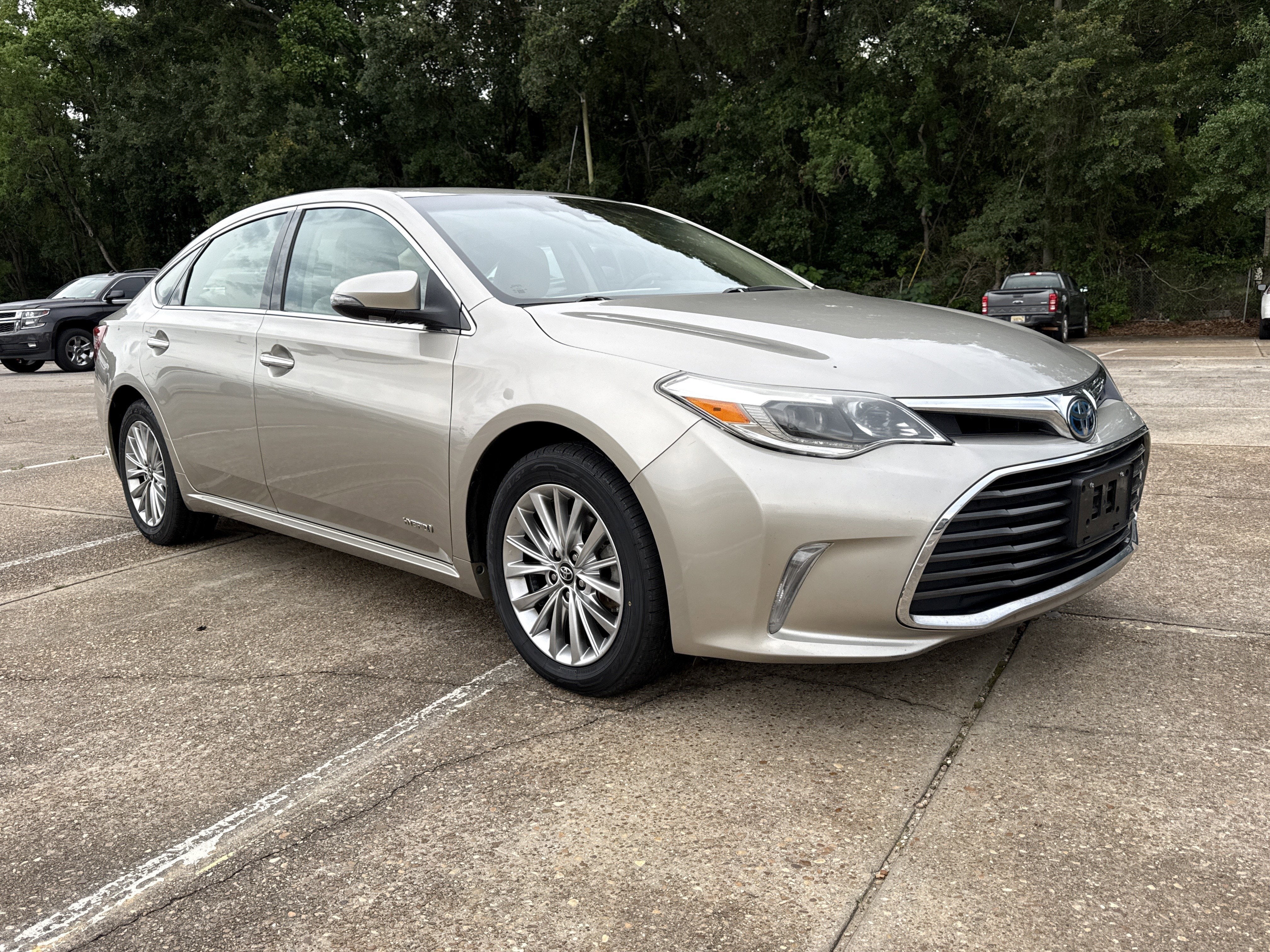 2018 Toyota Avalon Hybrid Limited