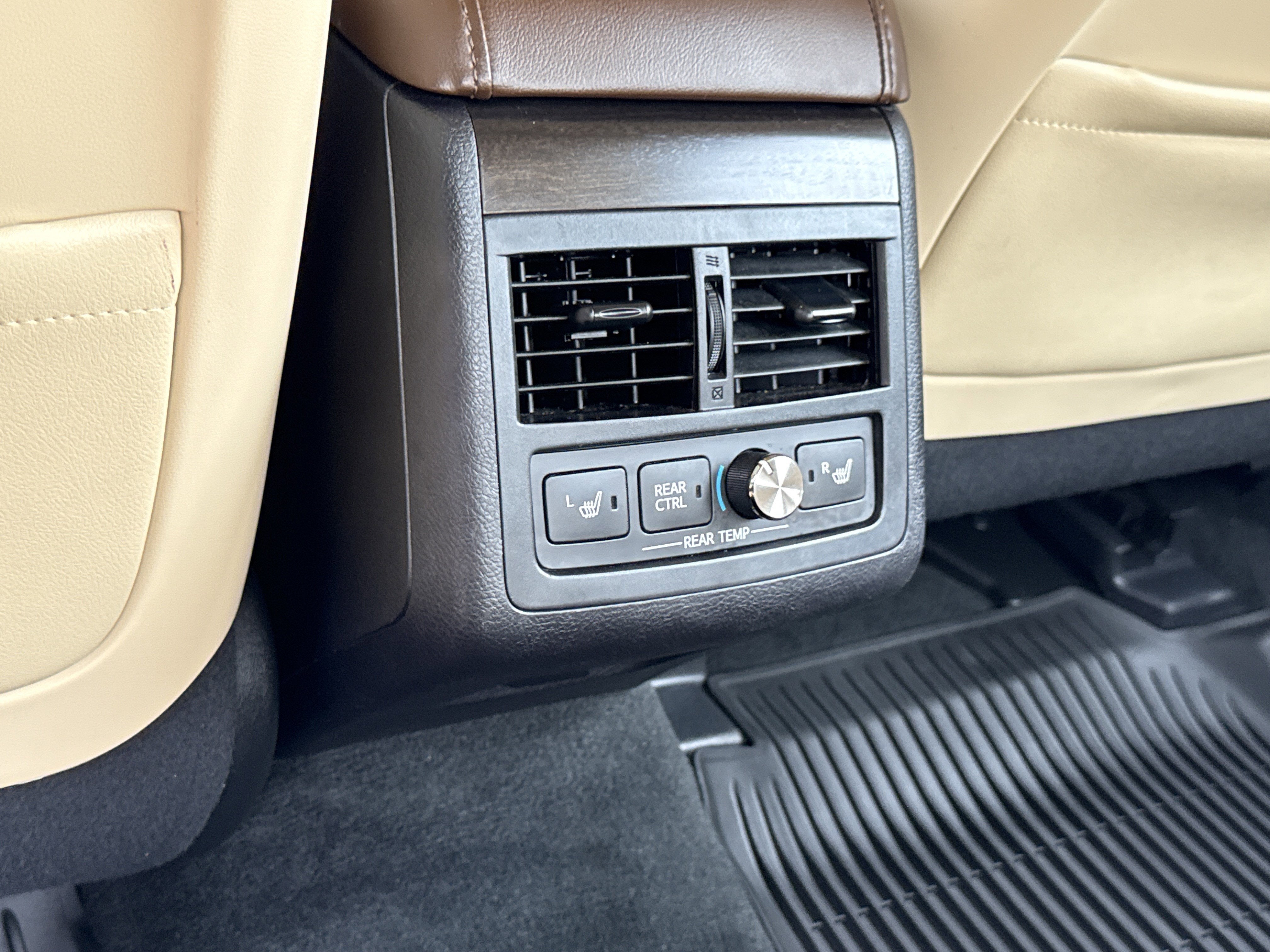 2018 Toyota Avalon Hybrid Limited