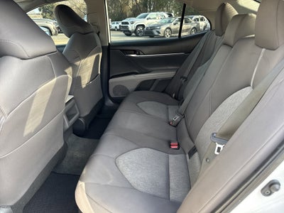 2022 Toyota Camry Hybrid LE