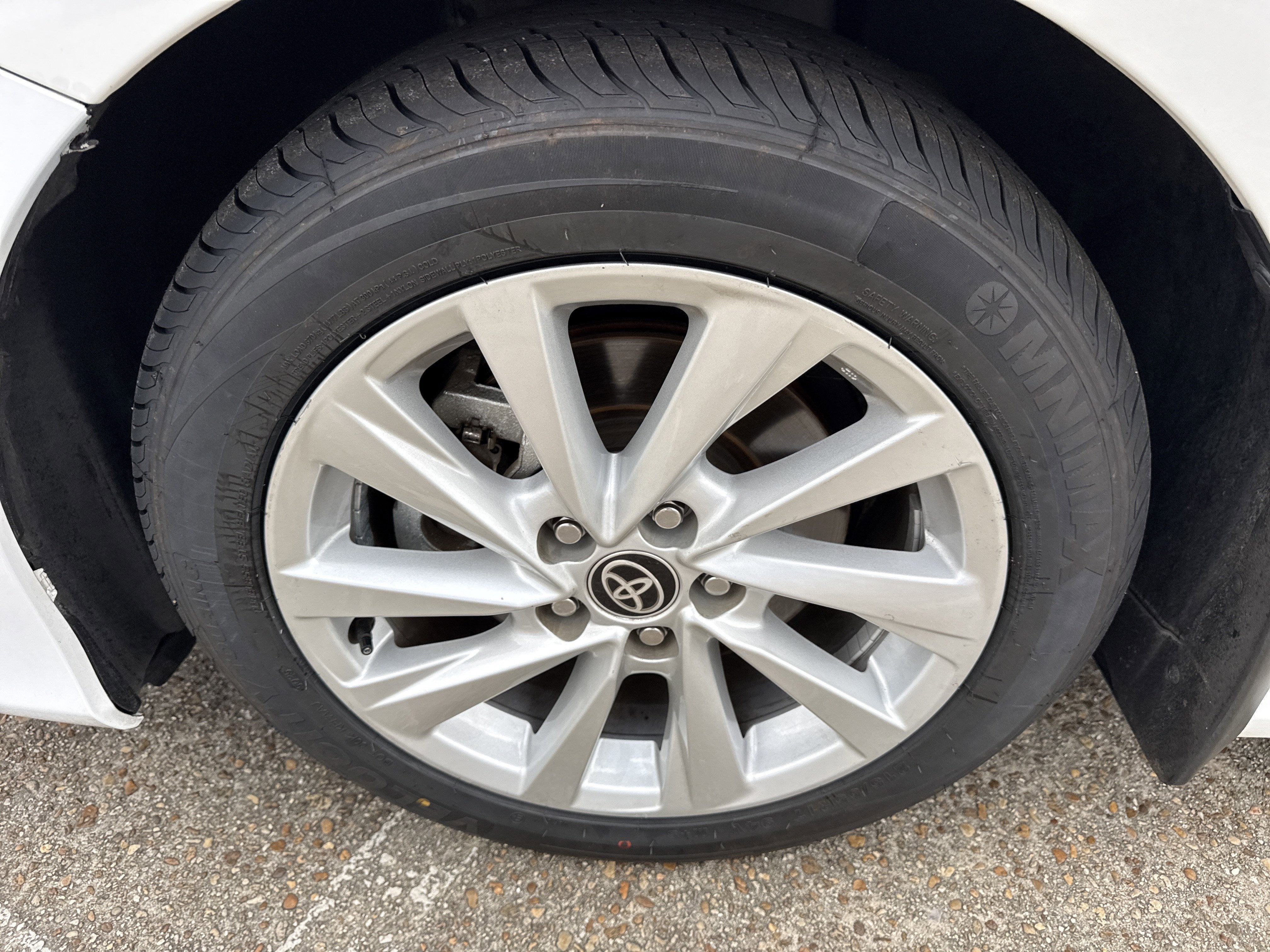 2024 Toyota Camry LE