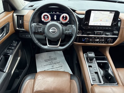2022 Nissan Pathfinder Platinum