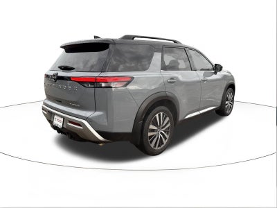 2022 Nissan Pathfinder Platinum