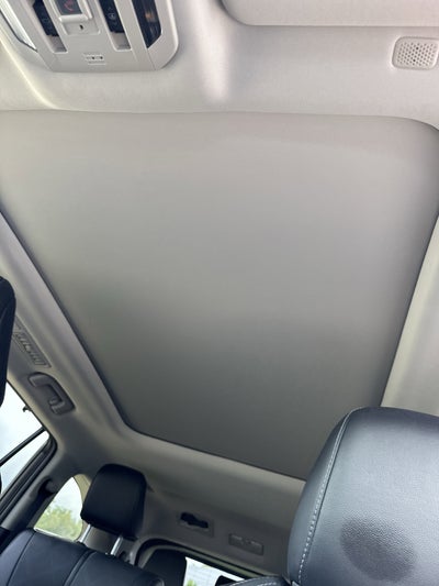 2022 Toyota Highlander Hybrid Platinum