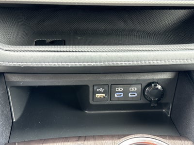 2022 Toyota Highlander Hybrid Platinum