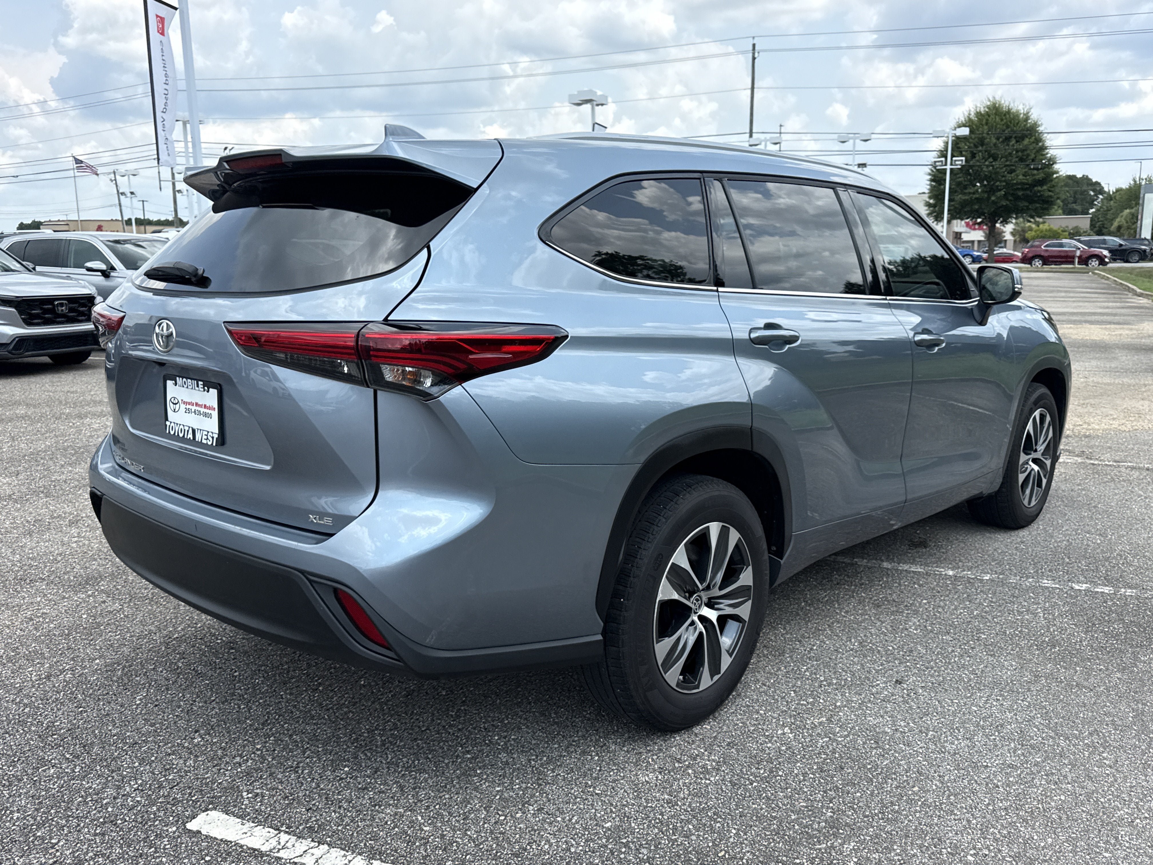 2022 Toyota Highlander XLE