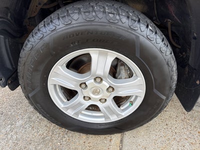 2011 Toyota Tundra 4WD Truck Grade