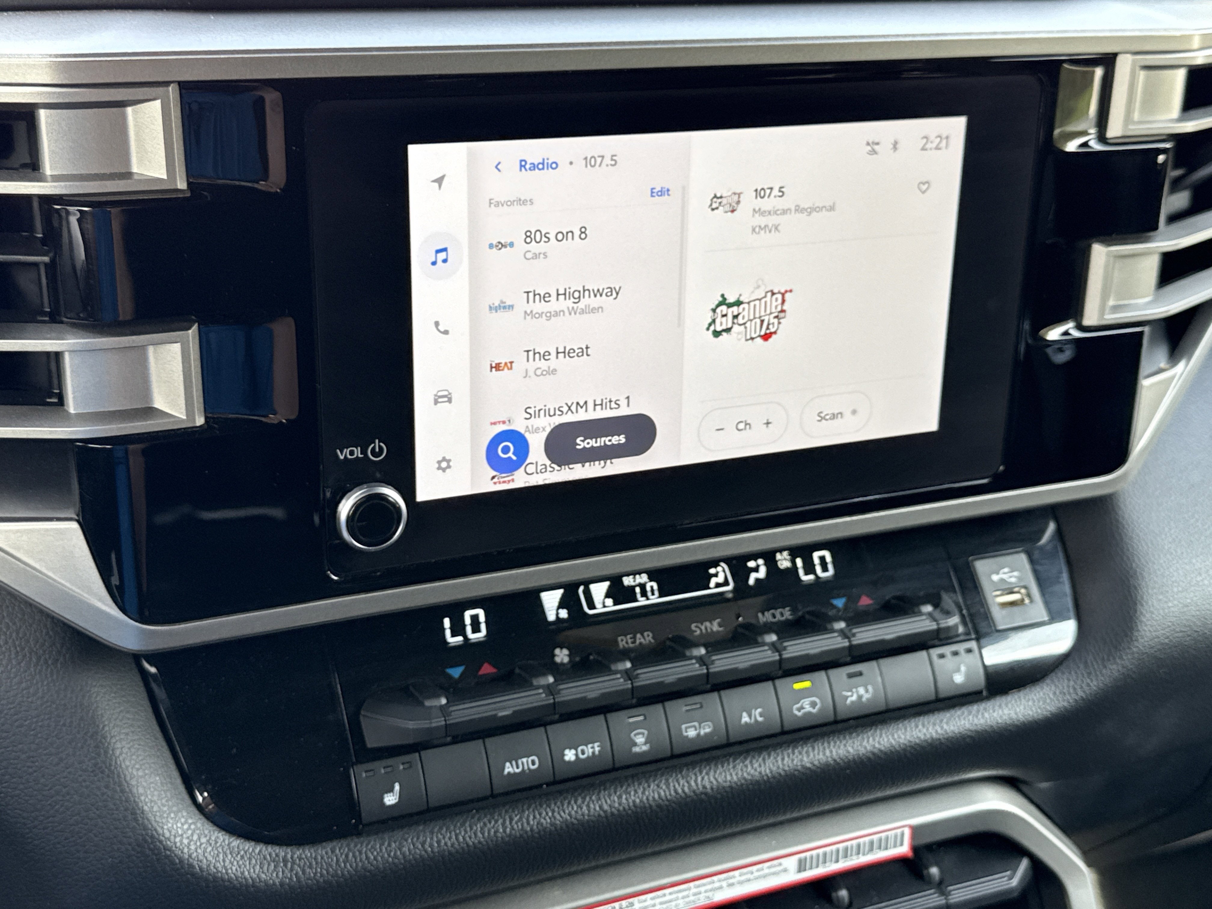 2025 Toyota Sequoia Base