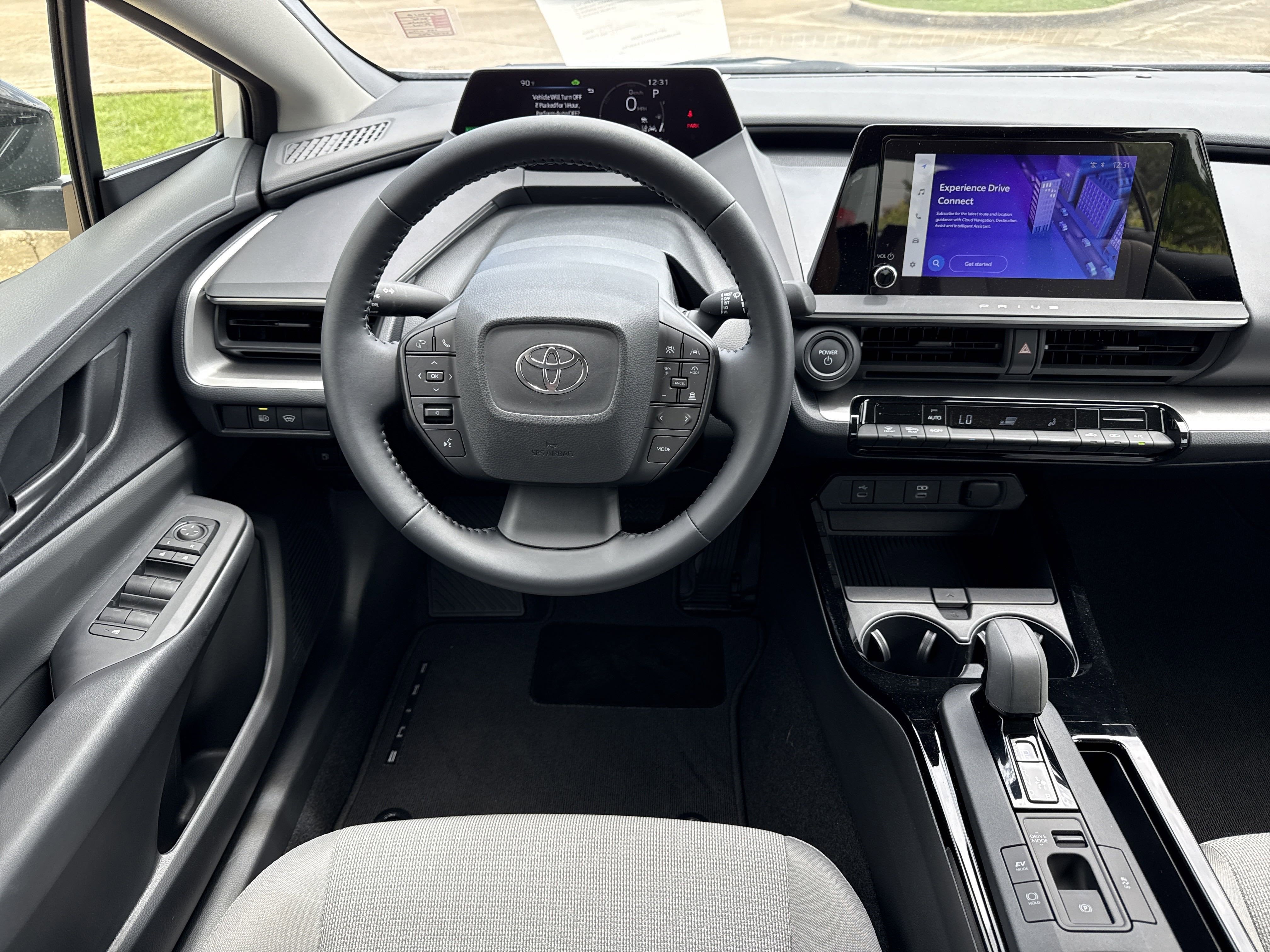 2025 Toyota Prius LE